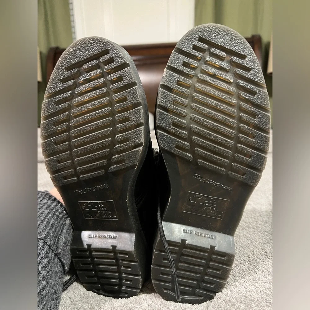 Doc Marten Industrial Boots (Fits 8) - Picture 5 of 5